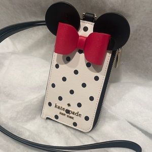 ⭐️SALE⭐️Kate Spade Minnie Card Carrier with strap